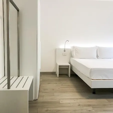 Apartamento Yugogo Grazioli 27 - 2 Stanze Trento Centro Trento
